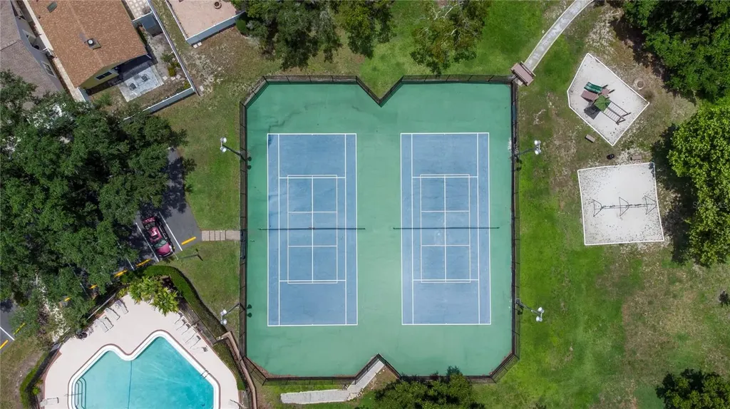 587 Portland Circle Apopka FL 32703