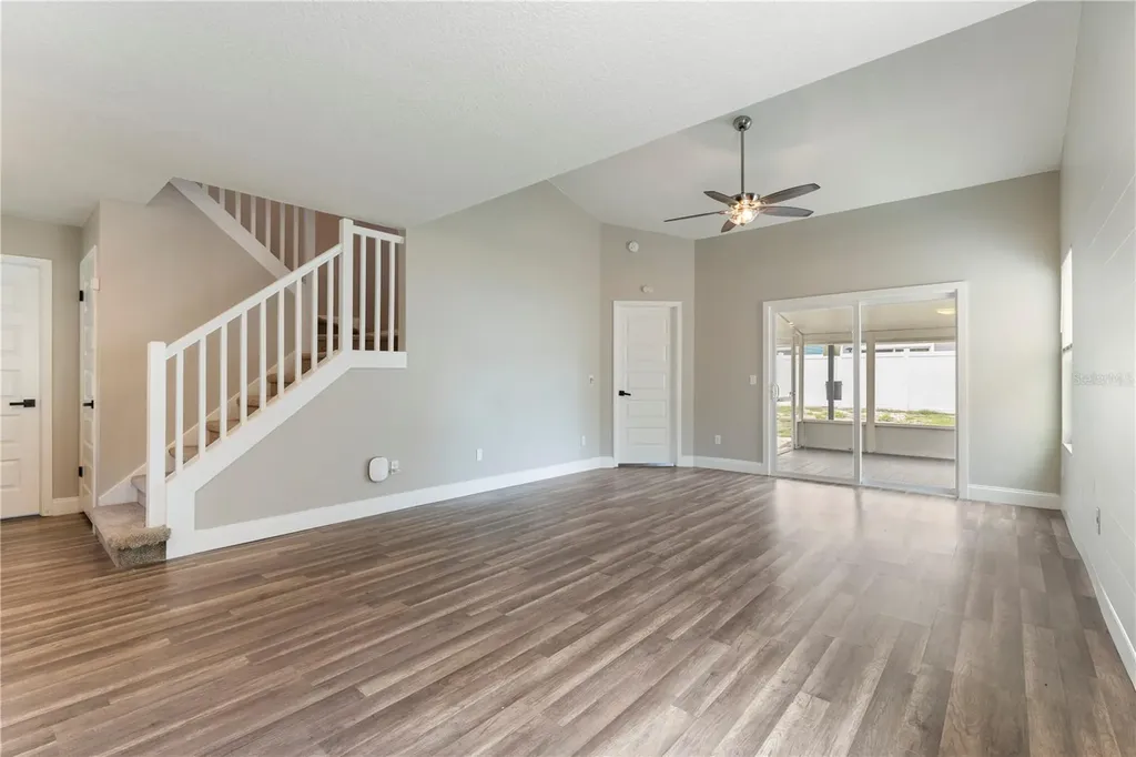 587 Portland Circle Apopka FL 32703
