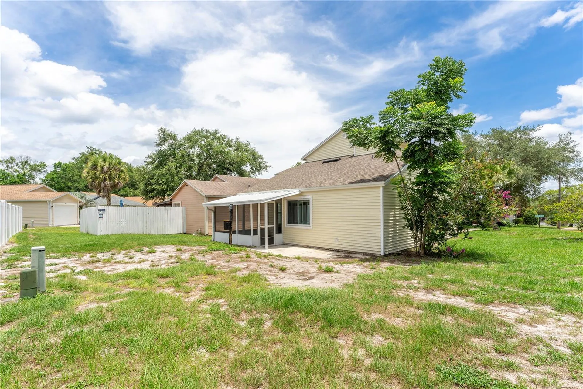 587 Portland Circle Apopka FL 32703