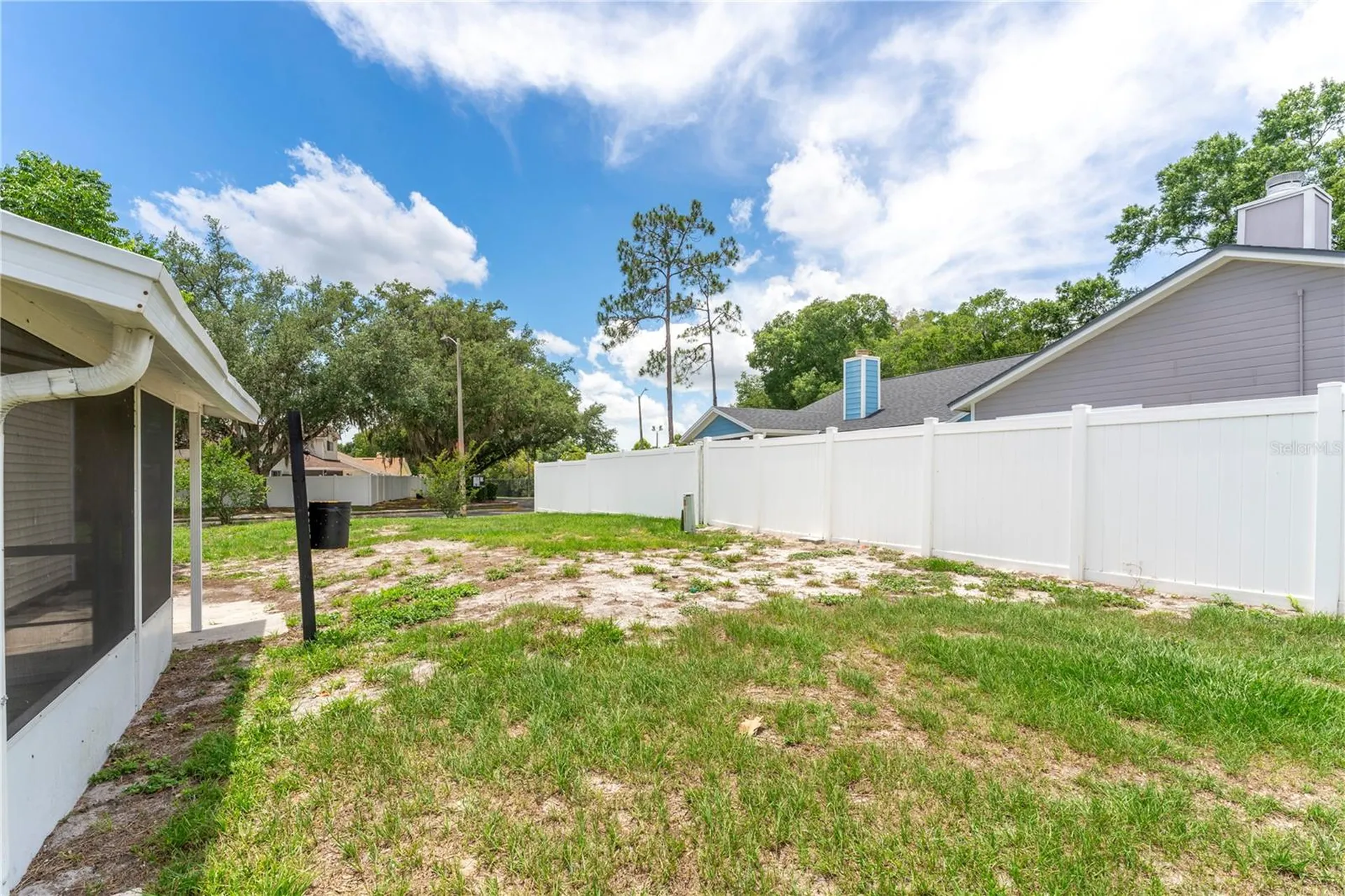587 Portland Circle Apopka FL 32703