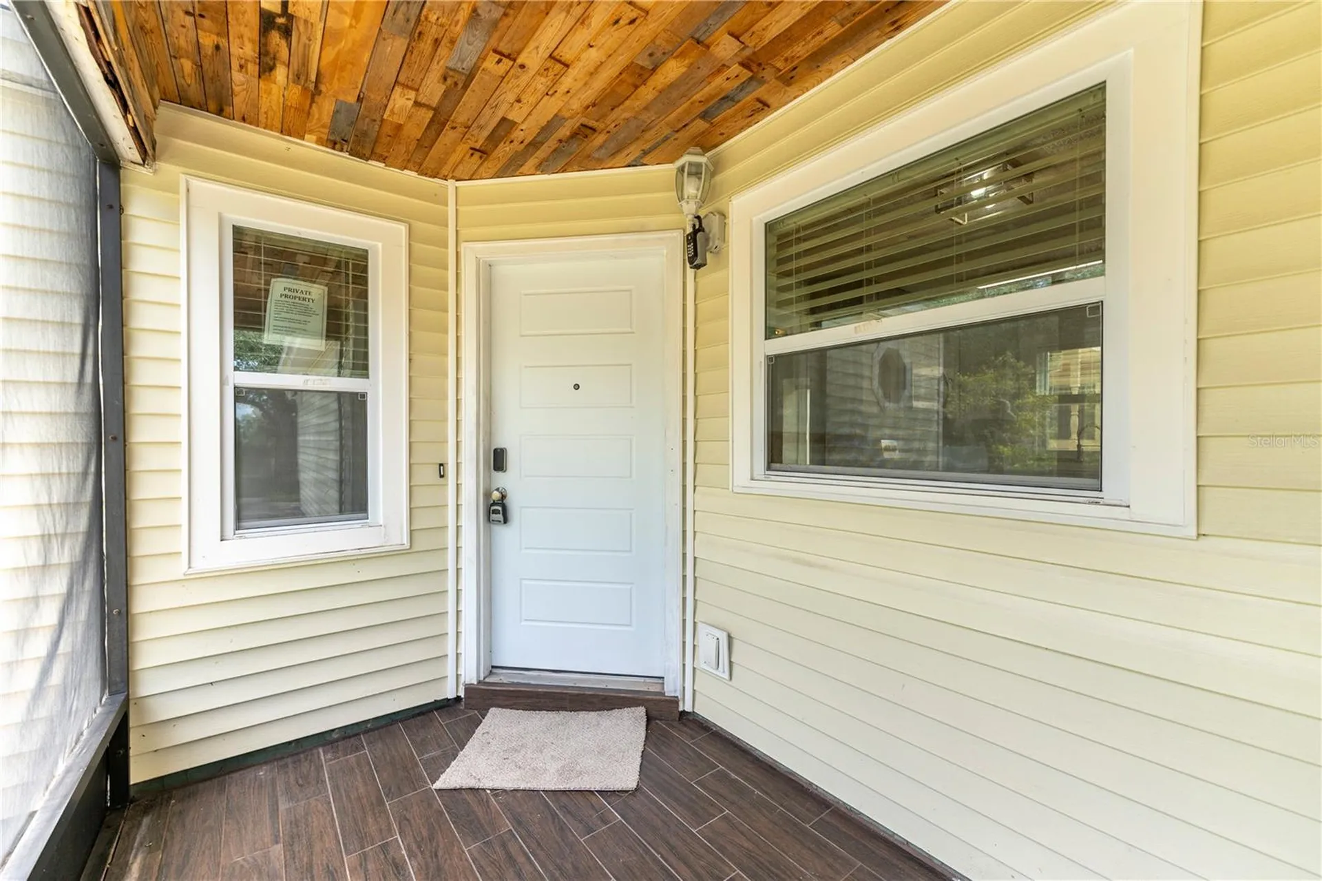 587 Portland Circle Apopka FL 32703