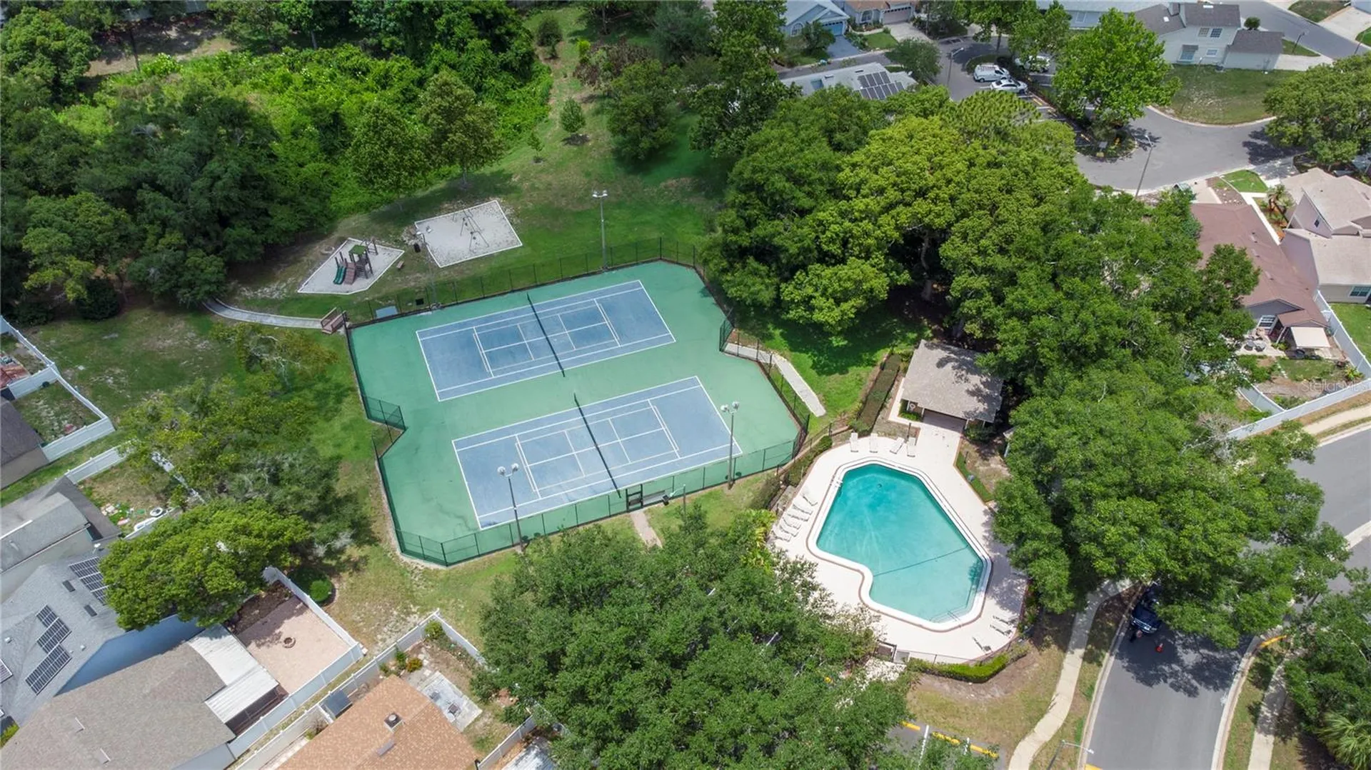 587 Portland Circle Apopka FL 32703