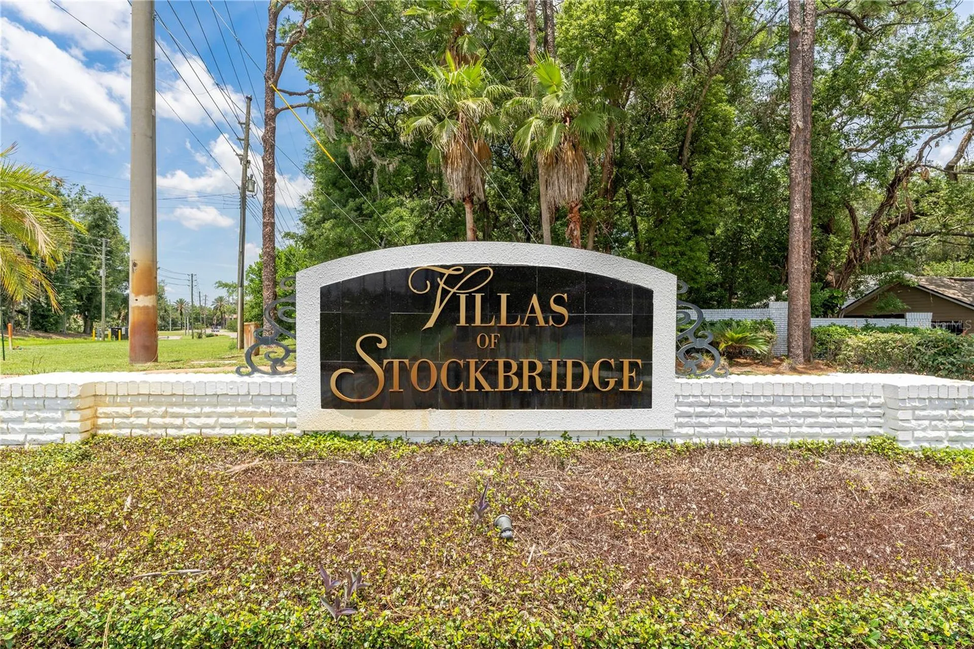 587 Portland Circle Apopka FL 32703