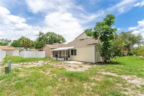 587 Portland Circle Apopka FL 32703