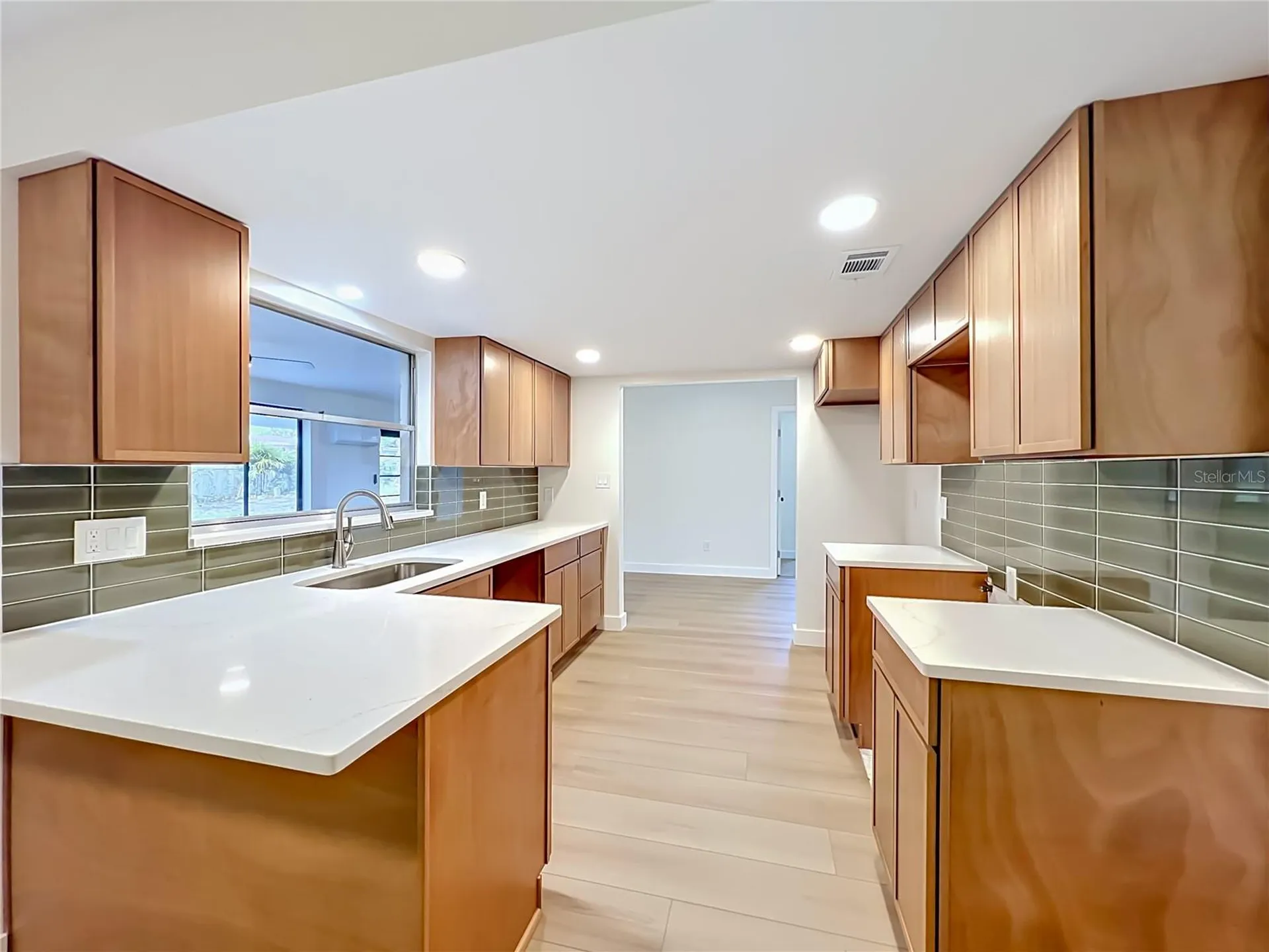 124 Hollyhock Drive Altamonte Springs FL 32701