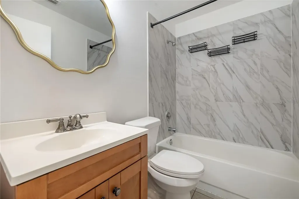 8517 Renald Boulevard Tampa FL 33637