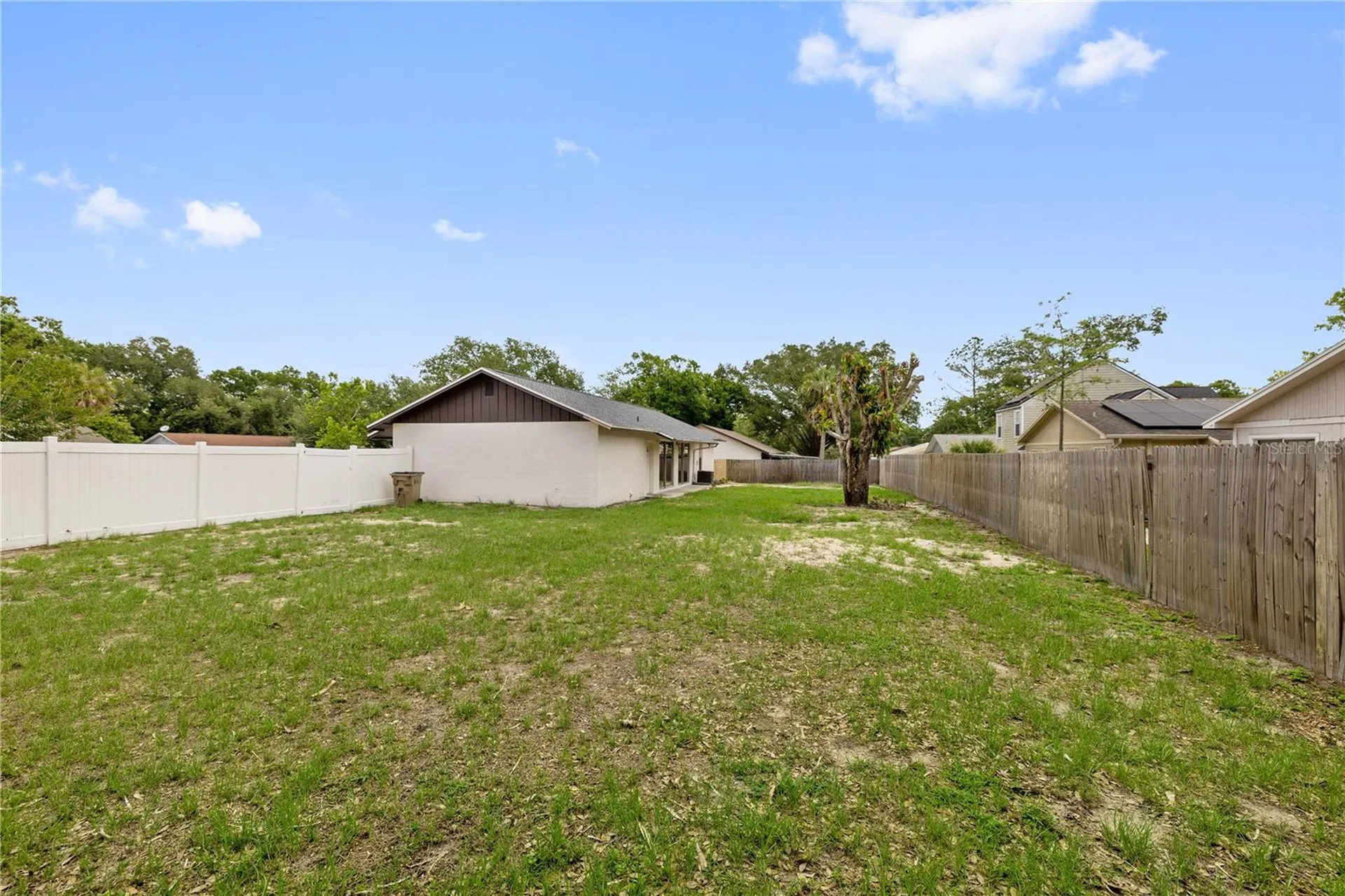 8517 Renald Boulevard Tampa FL 33637