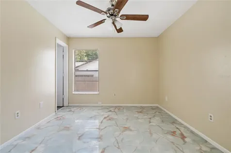 8517 Renald Boulevard Tampa FL 33637