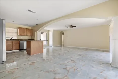 8517 Renald Boulevard Tampa FL 33637