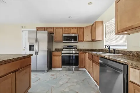 8517 Renald Boulevard Tampa FL 33637