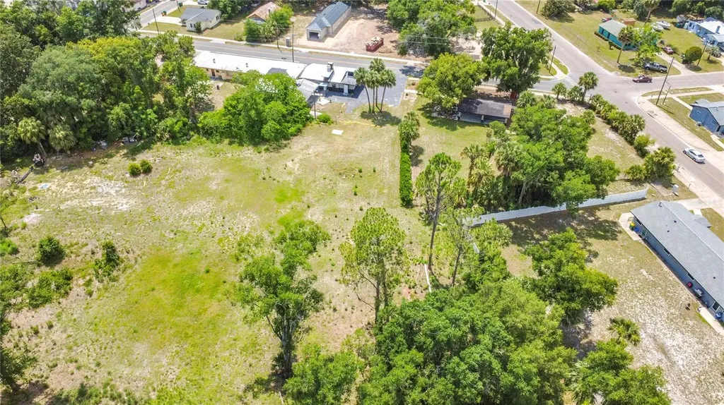 E Bates Avenue Eustis FL 32726