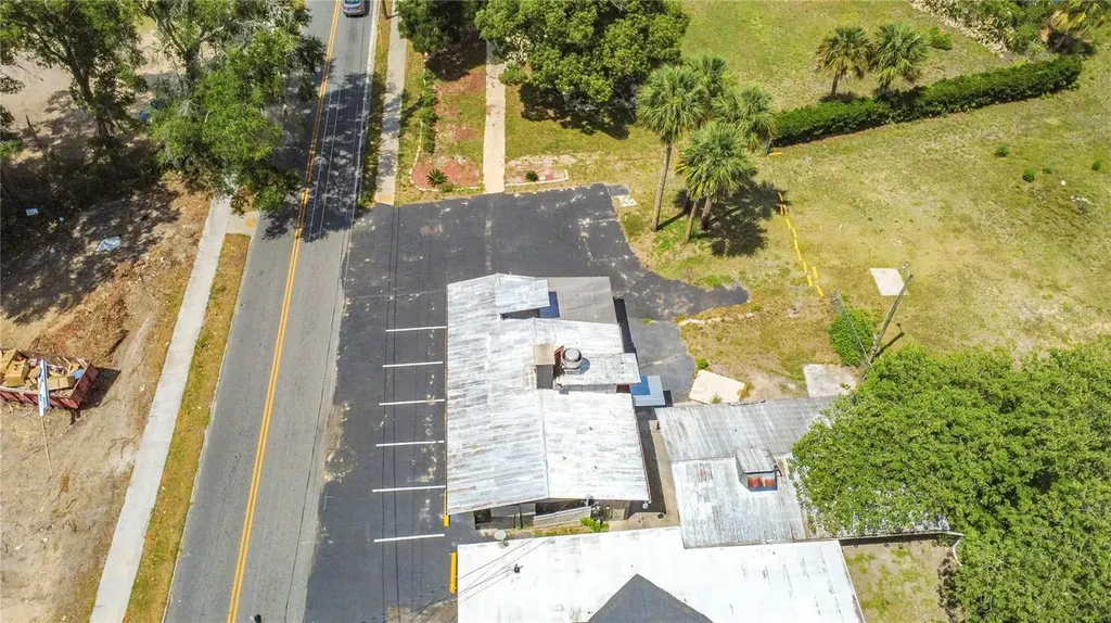 E Bates Avenue Eustis FL 32726