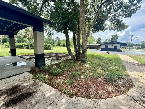 E Bates Avenue Eustis FL 32726