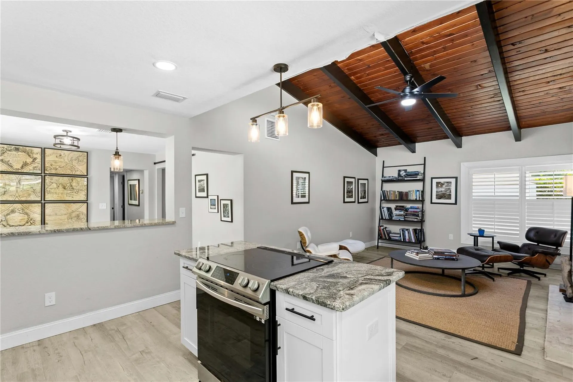 520 Lake Maggiore Boulevard S St Petersburg FL 33705