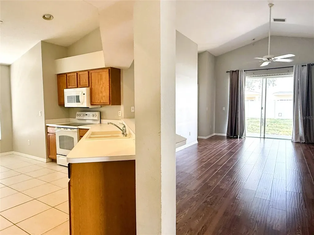 2345 Roanoke Springs Drive Ruskin FL 33570