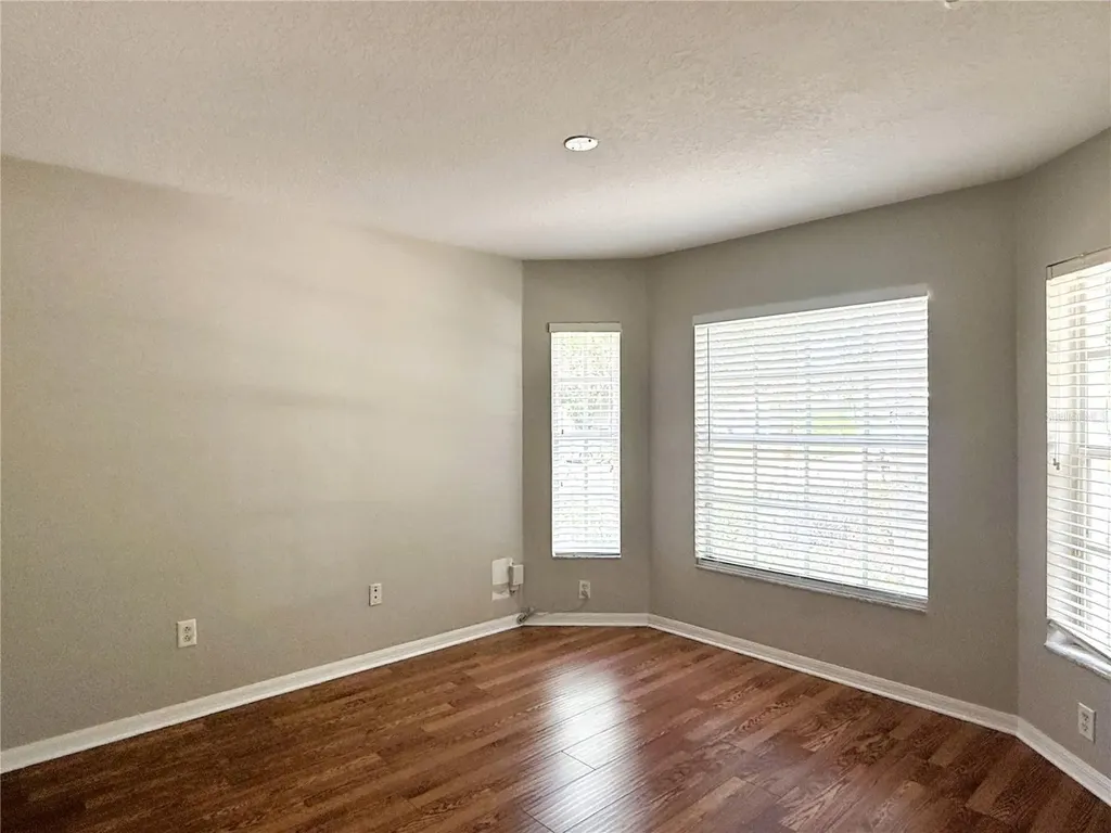 2345 Roanoke Springs Drive Ruskin FL 33570