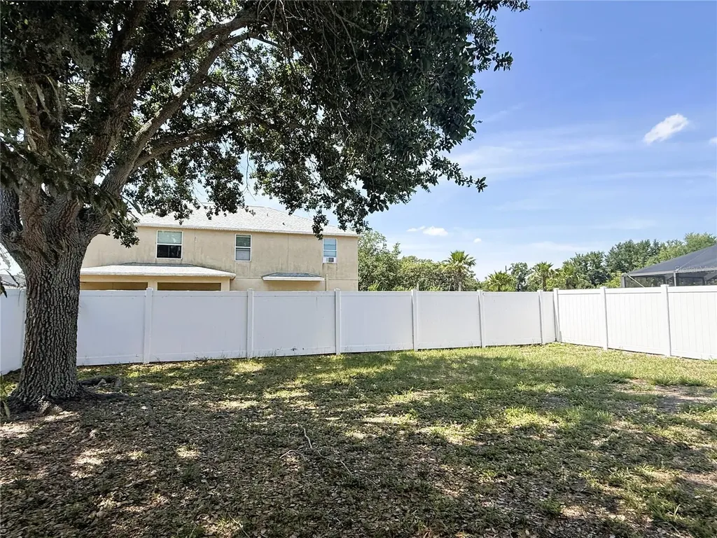 2345 Roanoke Springs Drive Ruskin FL 33570