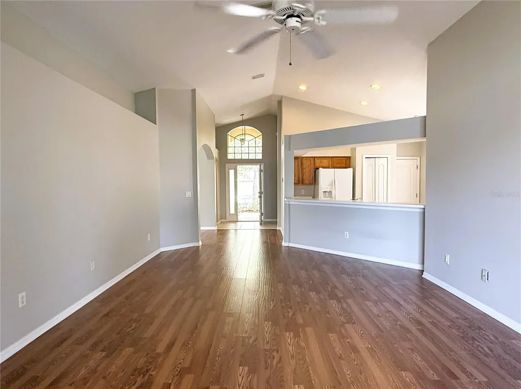 2345 Roanoke Springs Drive Ruskin FL 33570