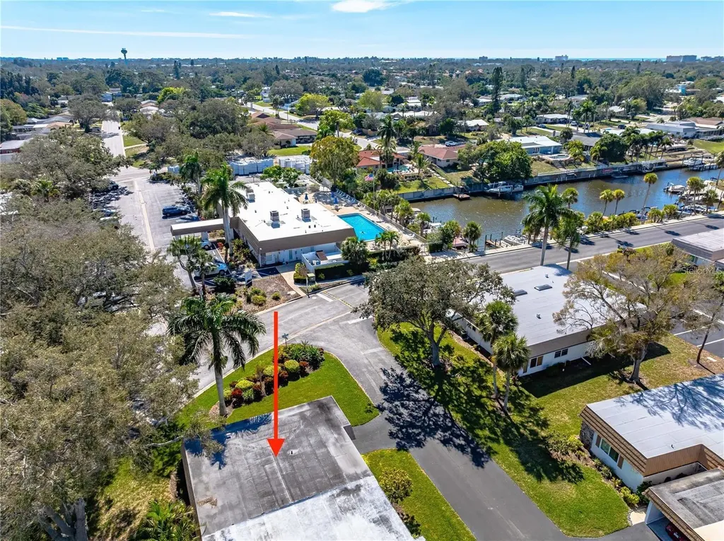 5440 Riverbluff Circle Sarasota FL 34231