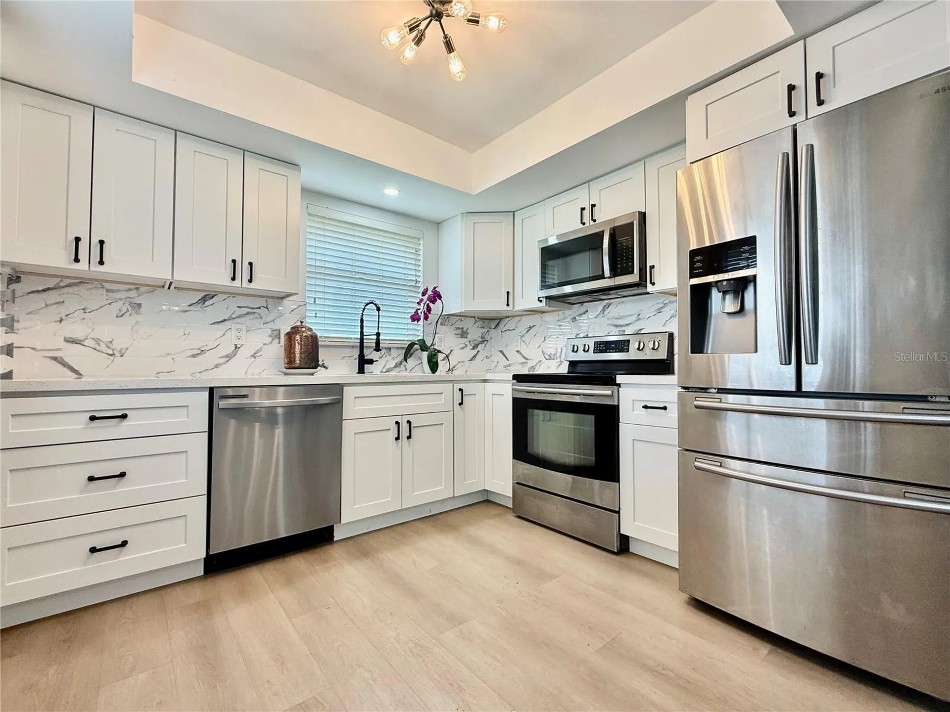 5440 Riverbluff Circle Sarasota FL 34231