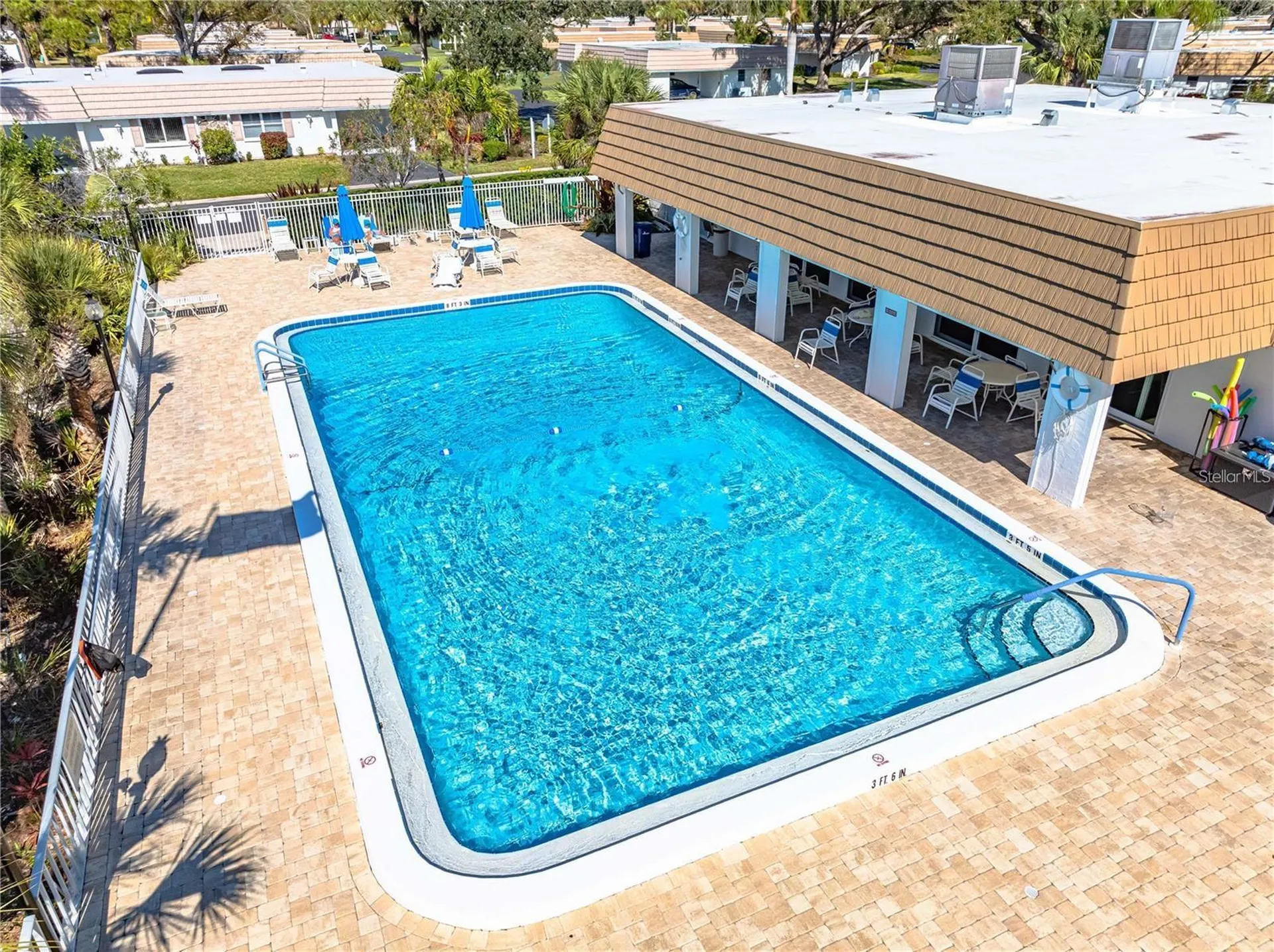 5440 Riverbluff Circle Sarasota FL 34231