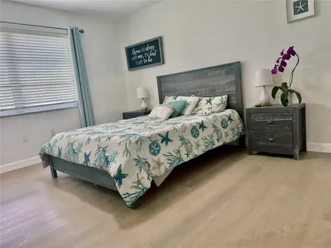 5440 Riverbluff Circle Sarasota FL 34231