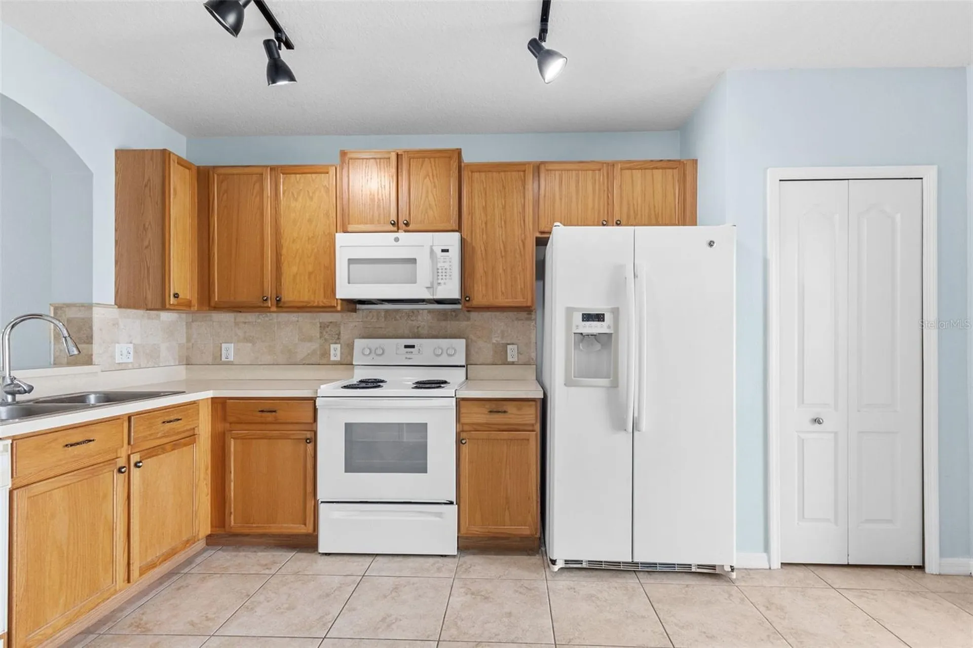 16221 Swan View Circle Odessa FL 33556