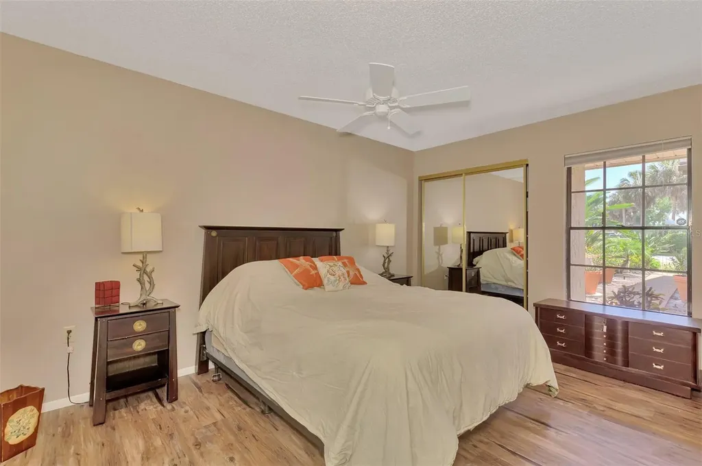 5903 La Vista Lane Bradenton FL 34210