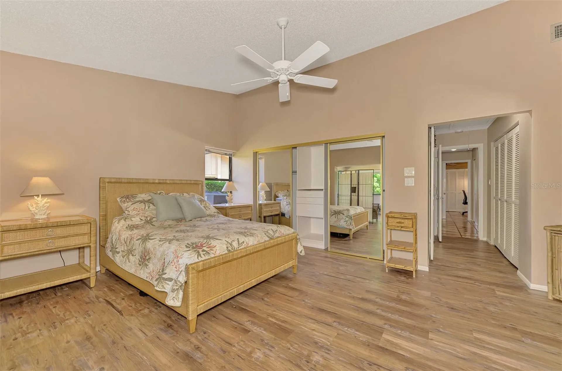 5903 La Vista Lane Bradenton FL 34210