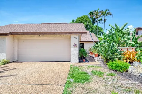 5903 La Vista Lane Bradenton FL 34210