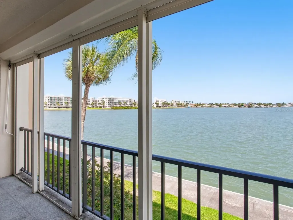 7920 Sun Island Drive S South Pasadena FL 33707