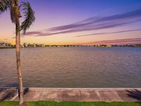 7920 Sun Island Drive S South Pasadena FL 33707