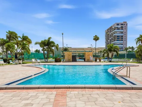 7920 Sun Island Drive S South Pasadena FL 33707