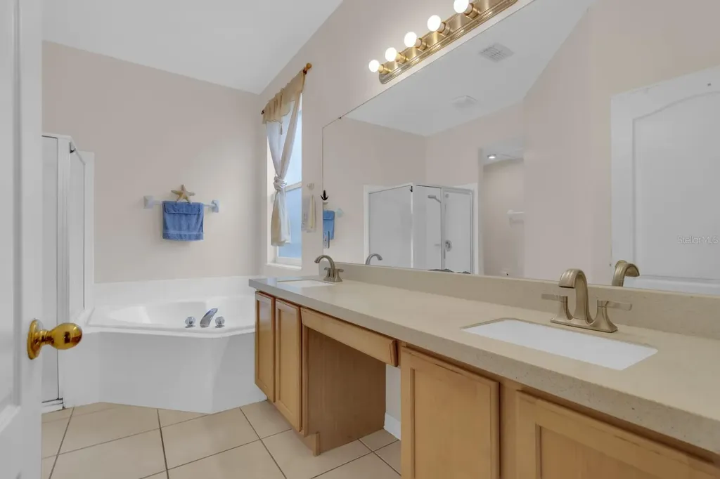 837 Jadestone Circle Orlando FL 32828
