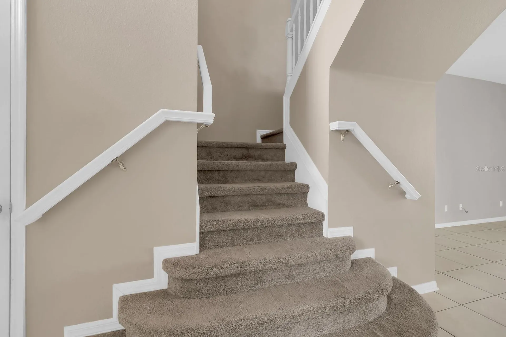 837 Jadestone Circle Orlando FL 32828