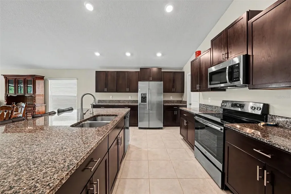 10829 Crushed Grape Drive Riverview FL 33578