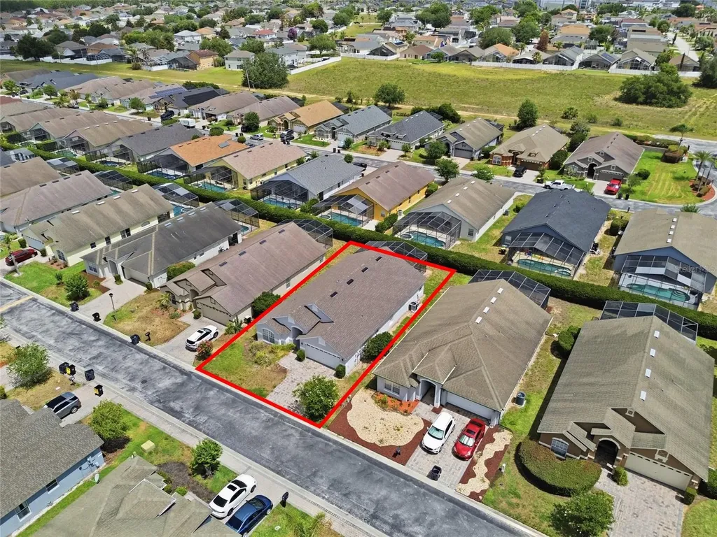 723 Old Bridge Circle Davenport FL 33897