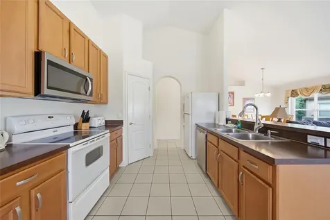 723 Old Bridge Circle Davenport FL 33897