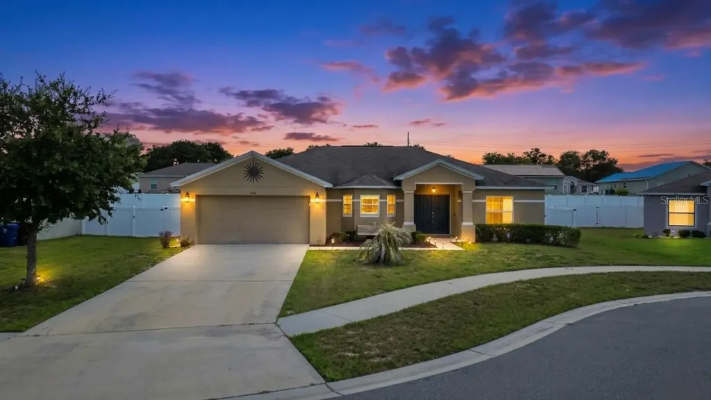 650 Hidden Lakes Court Haines City FL 33844