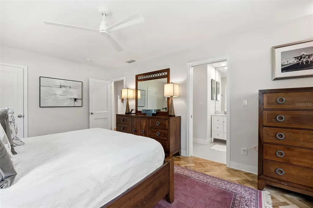 6311 Bahama Shores Drive S St Petersburg FL 33705