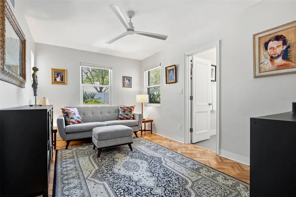 6311 Bahama Shores Drive S St Petersburg FL 33705