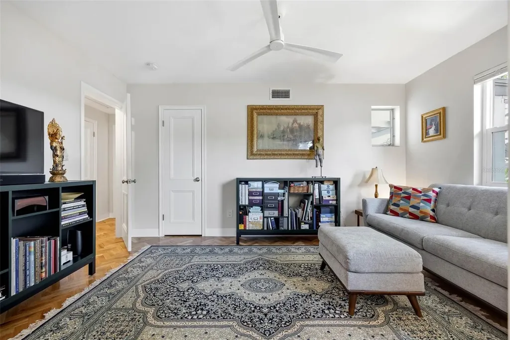 6311 Bahama Shores Drive S St Petersburg FL 33705