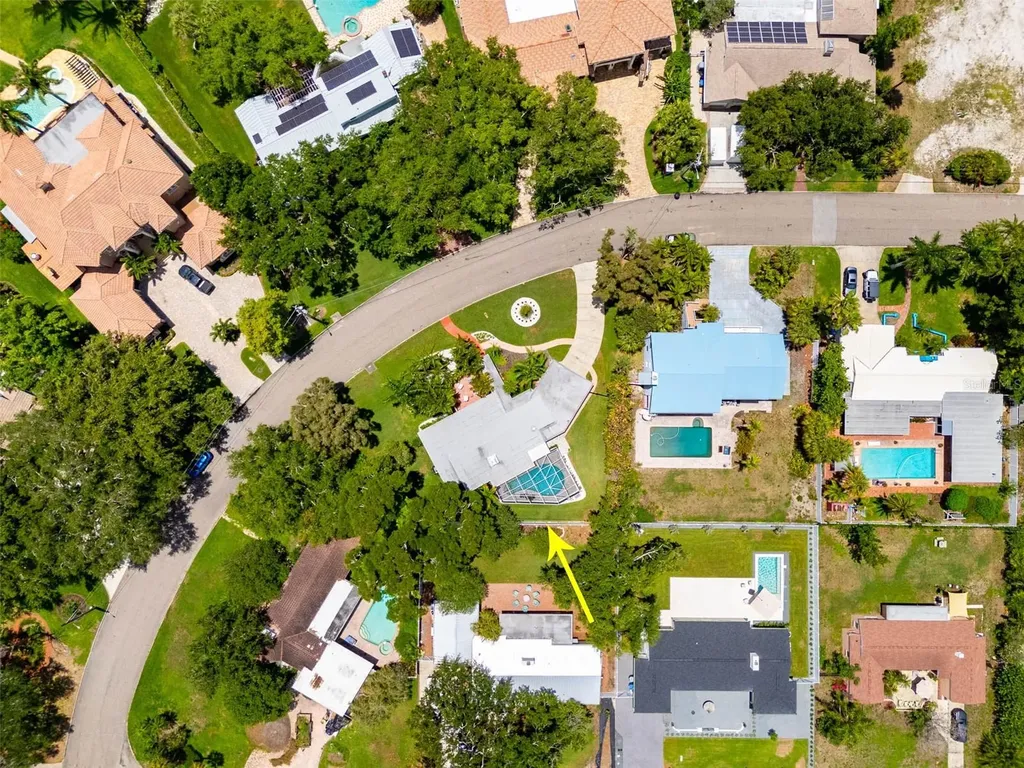 6311 Bahama Shores Drive S St Petersburg FL 33705