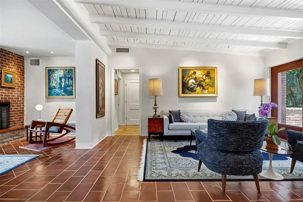 6311 Bahama Shores Drive S St Petersburg FL 33705