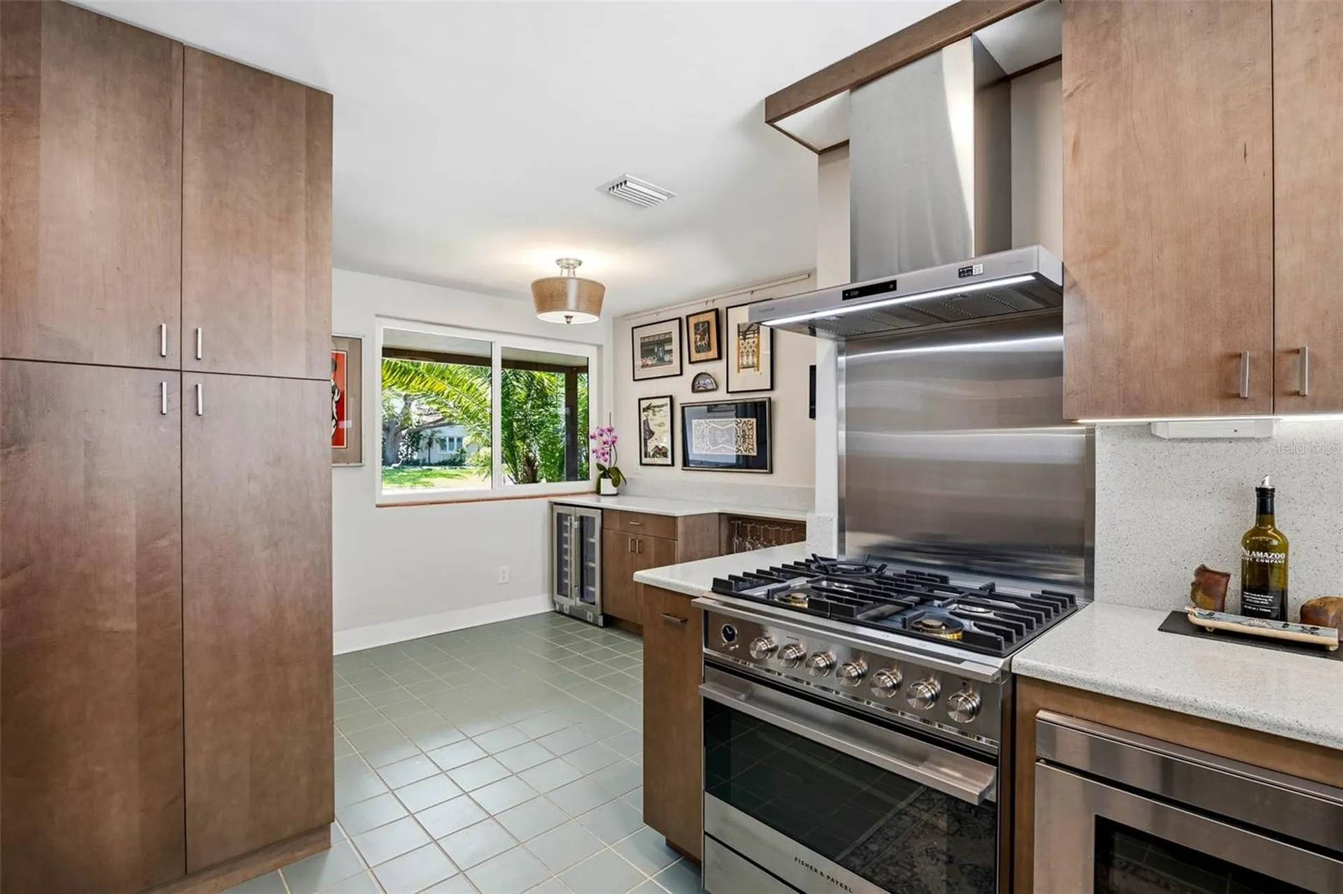 6311 Bahama Shores Drive S St Petersburg FL 33705