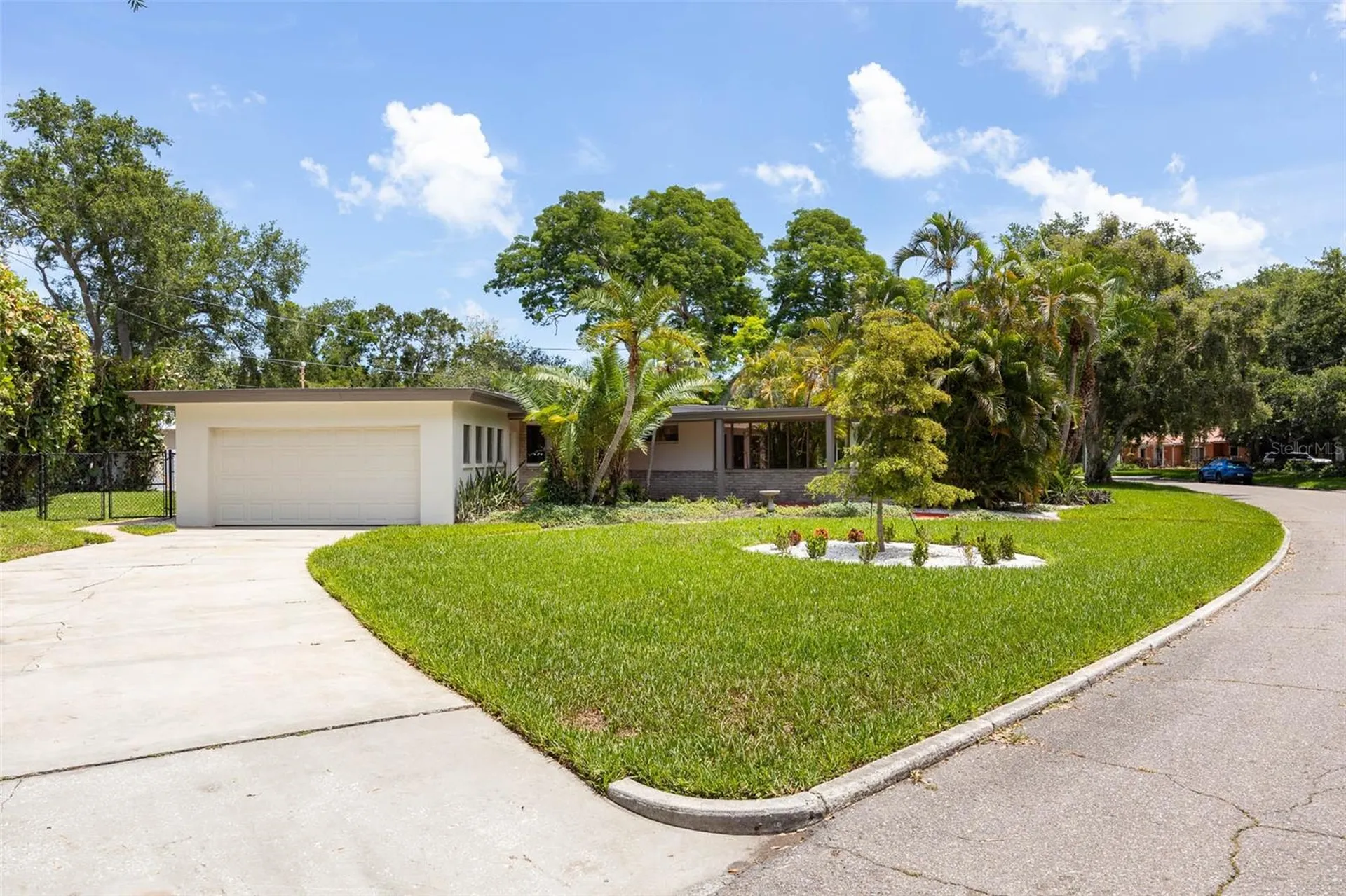 6311 Bahama Shores Drive S St Petersburg FL 33705