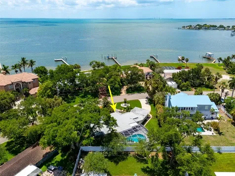 6311 Bahama Shores Drive S St Petersburg FL 33705