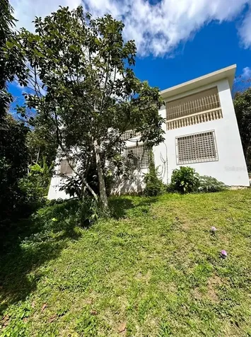 Sr 873 Piedras Blancas Guaynabo PR 00971