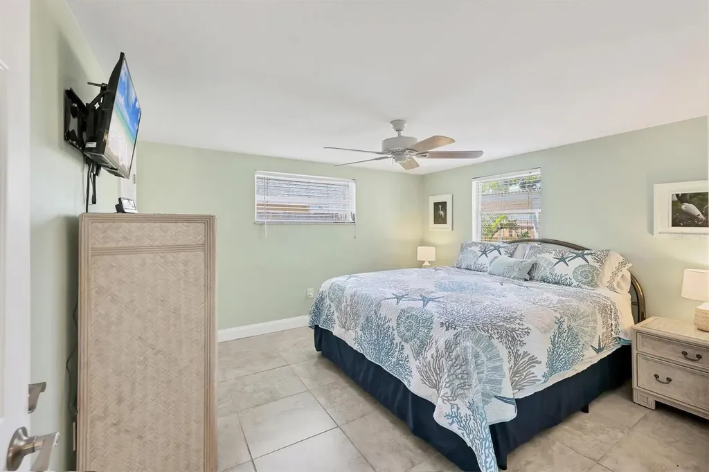 39 1st Avenue Englewood FL 34223