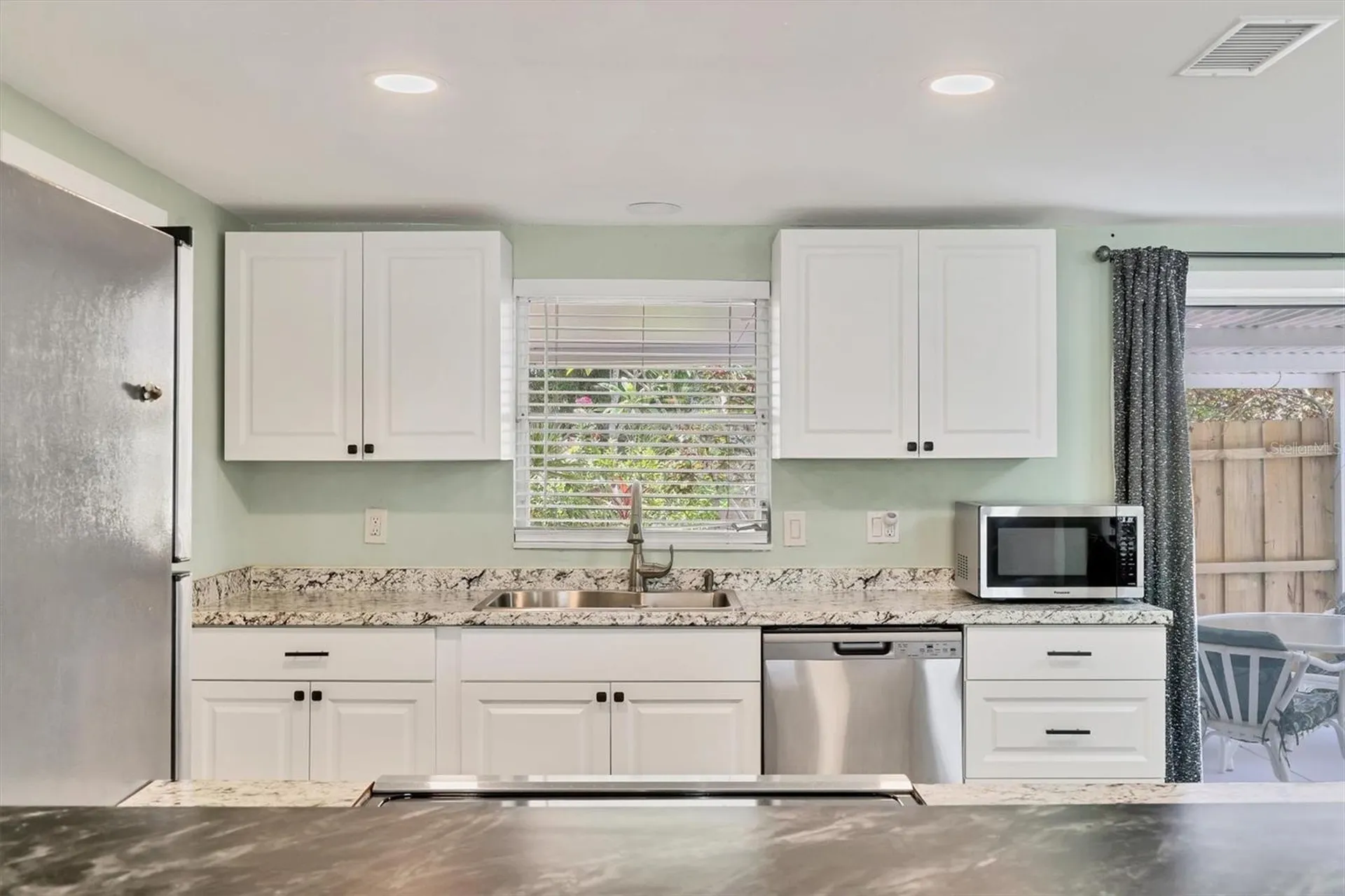 39 1st Avenue Englewood FL 34223